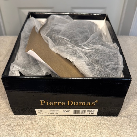 NIB Pierre Dumas Black Ankle Boots with Pointed Toe - Picture 10 of 11